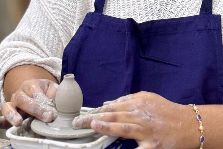 Course DE Mini Tour DE Poterie in Paris