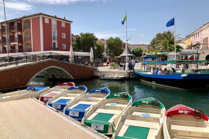 Saint-Tropez to Port Grimaud and Grimaud Village Private Tour