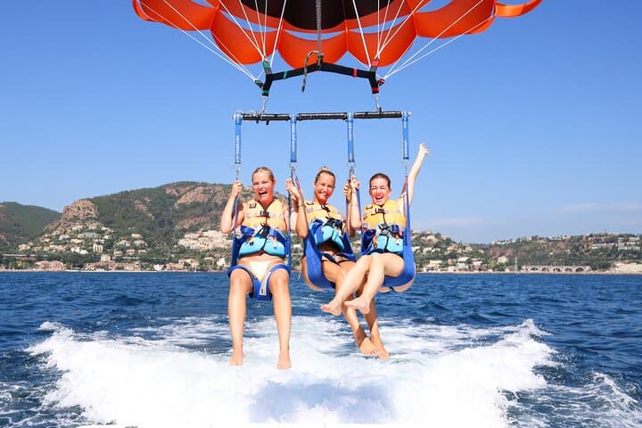 parasailing