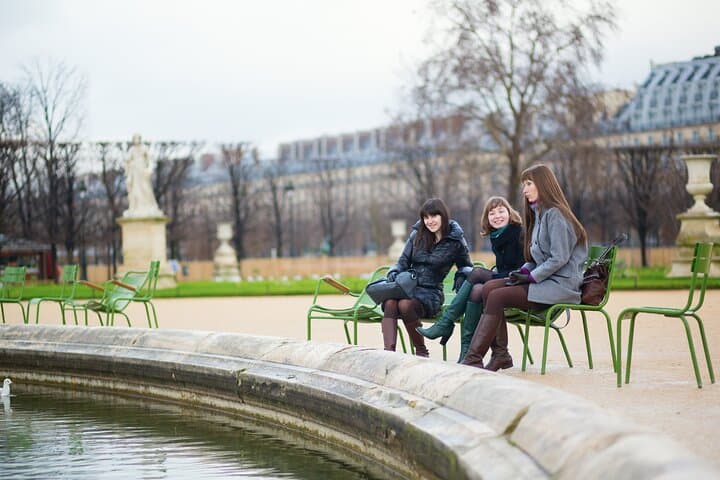Paris Private Full Day Tour: Montmartre, Sights & Eiffel Tower