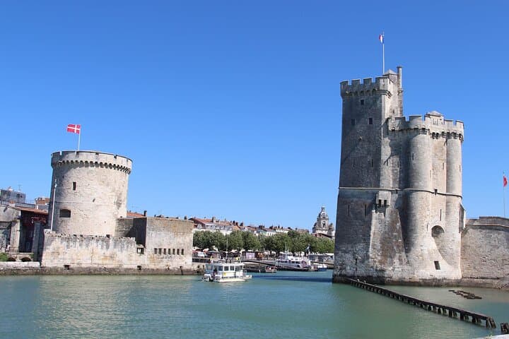 La Rochelle: Old Town and Maritime Heritage Private Tour
