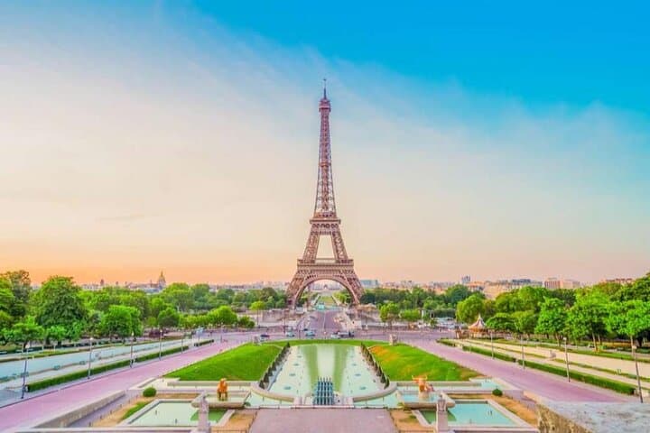 Paris Luxury Minivan City Tour with Audio Guide