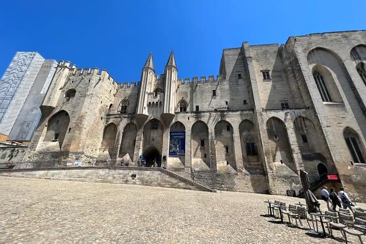 Private Day Tour to the Heart of Provence