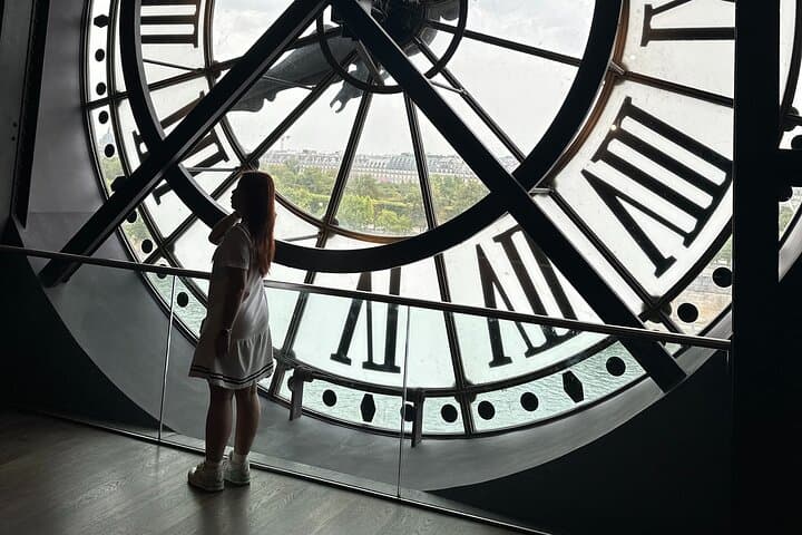 Musée d'Orsay Private Tour With An Artist