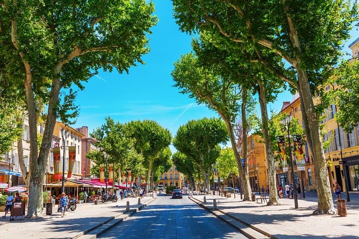 Aix-en-Provence Essentials Private Tour