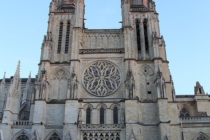 Bordeaux 1h30 City Walking Tour: Discover Historic Landmarks