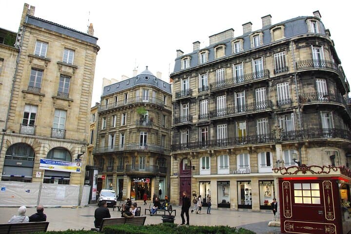 Bordeaux 1h30 City Walking Tour: Discover Historic Landmarks