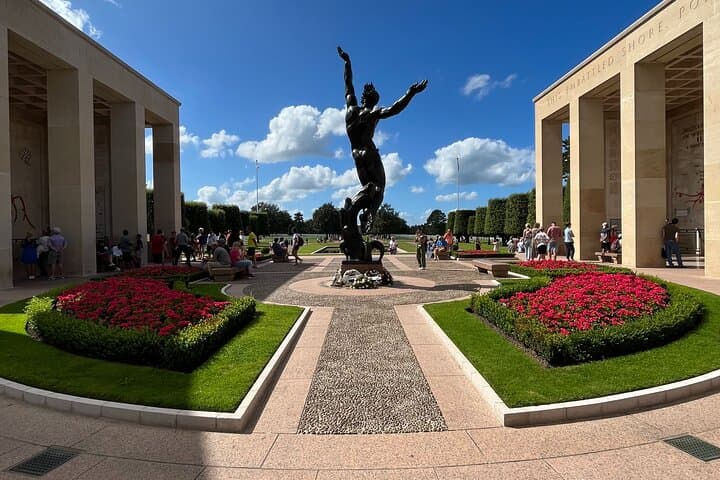 Normandy: Private tour D-Day Beaches & Memorial DE Caen