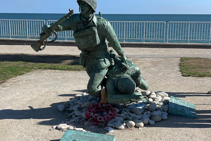 Normandy: Private tour D-Day Beaches & Memorial DE Caen