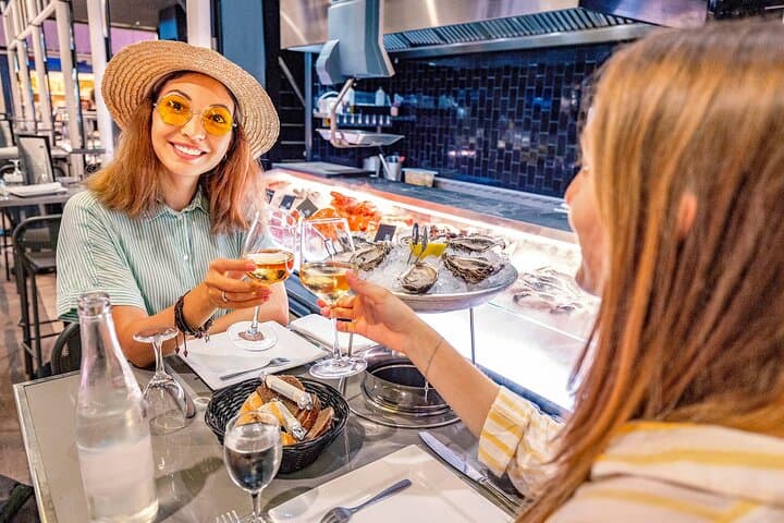 Paris Marais Walking Food Tour with Audioguide on Your Smartphone
