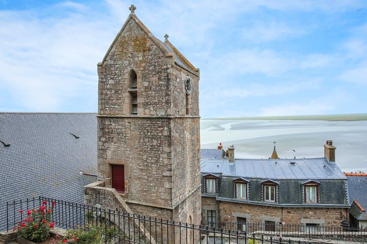 3Day Normandy Mt Saint-Michel & Loire Valley Castles with Pick up