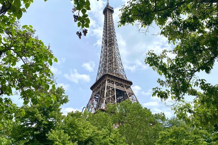 Private Eiffel Tower Summit Guided Tour by Lift (All Floors)