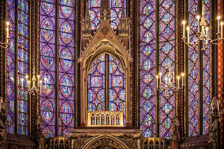 Discover Paris Like Never Before: Private Walking Tour