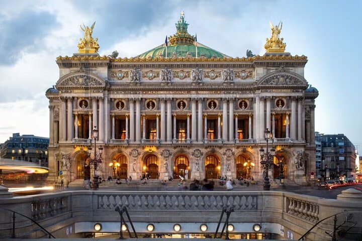 Tour DE Paris - Eiffel Tower, Sacred Heart and more