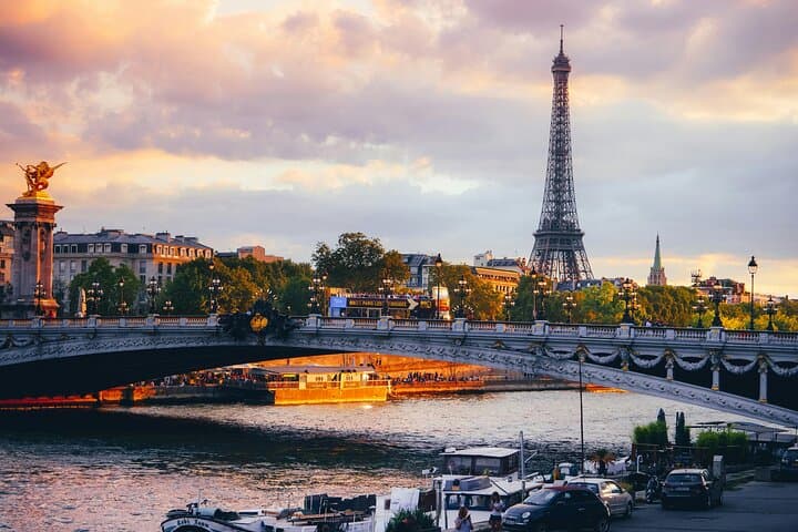 Eiffel Tower Climbing Tour