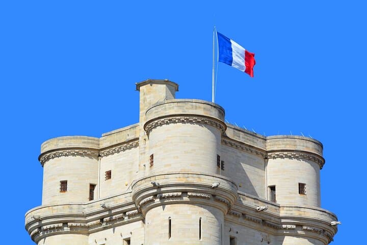 Paris Chateau de Vincennes Ticket and Audio Tour on Your Phone