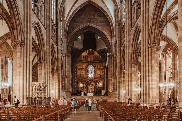 Strasbourg Cathedral audio guide with mobile phone