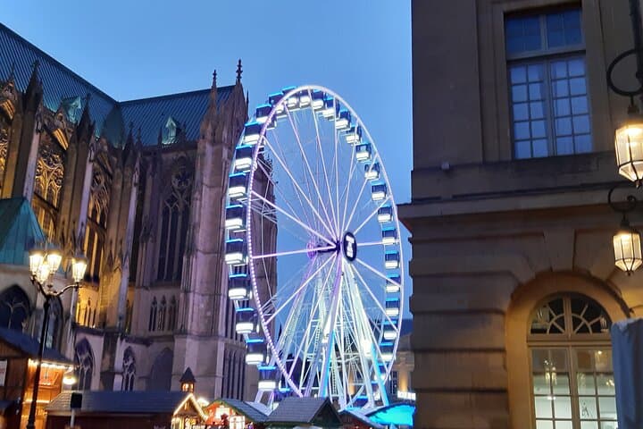 Place d'Arms: Second Christmas Point of Sale
