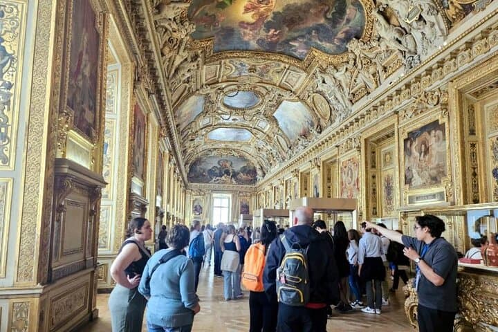 Louvre Museum Exclusive Private Guided Tour