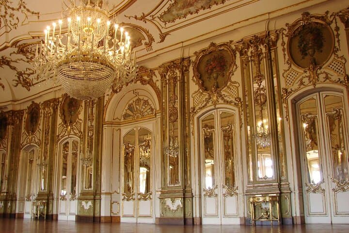 Versailles & Orsay Day Tour with Host, Lunch Optional