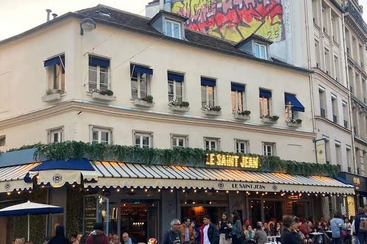 Paris Montmartre Guided Walking Tour with Small Tastings