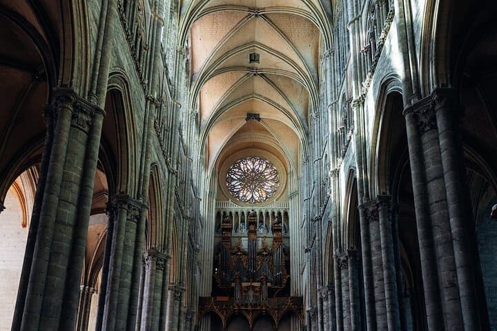 Amiens Cathedral Tour Audio Guide with Mobile App