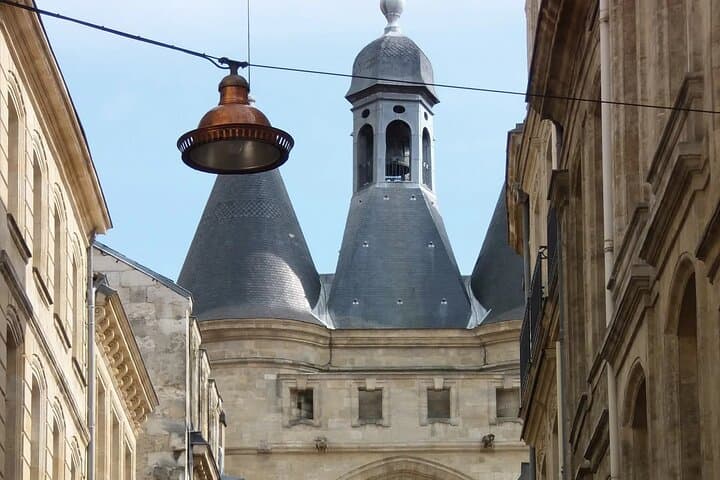 Self Guided Walking Tour of Bordeaux with Audio Guide