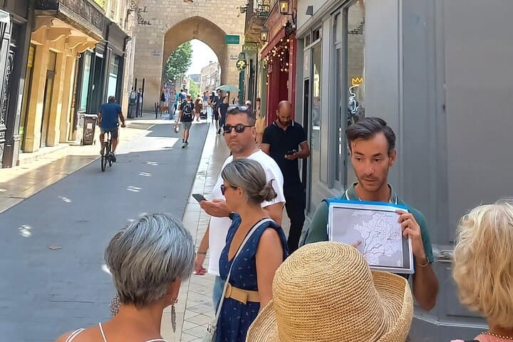 Guided tour Bordeaux Middle Ages 1492 Green Bordeaux rue Saint-James
