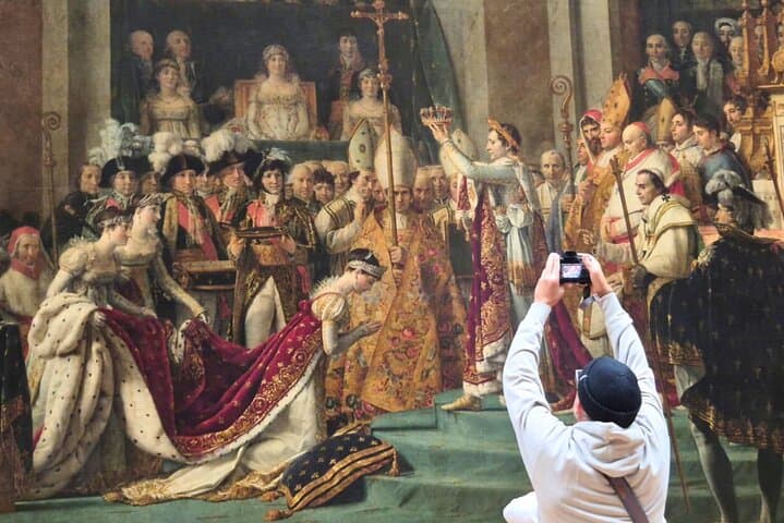 Louvre Museum Guided Tour of Masterpieces in French