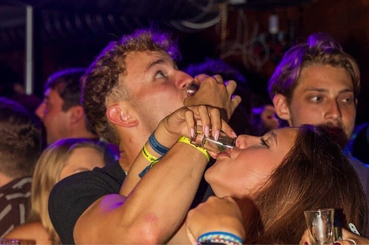Nice:#1 Pub Crawl – 5 Free Shots, Bar Games & Nightclub Entry