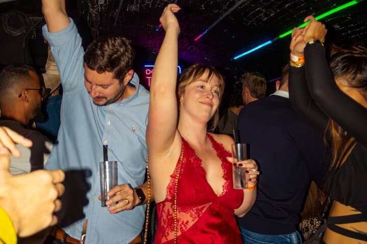 Nice:#1 Pub Crawl – 5 Free Shots, Bar Games & Nightclub Entry
