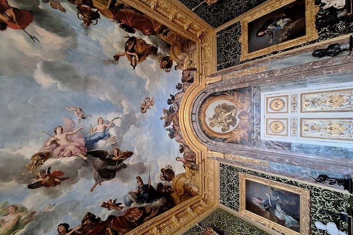 Self Guided Tour to the Versailles with Timed Passport Ticket