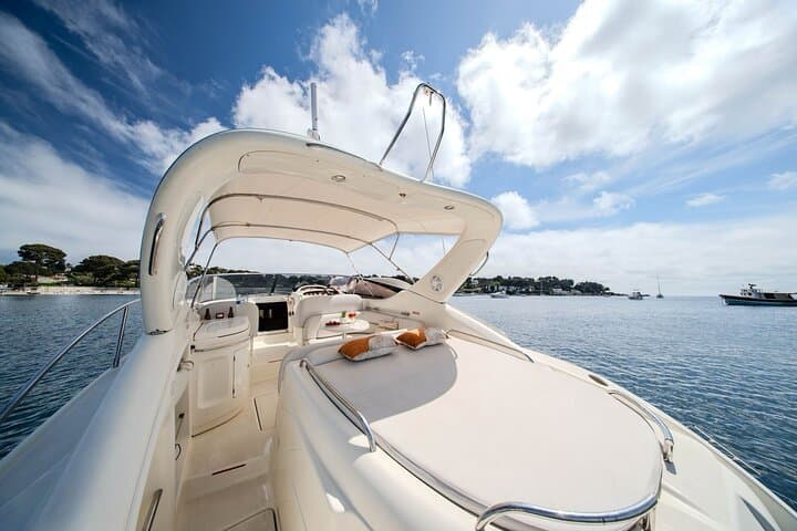 Cannes All inclusive Private Yacht with Gourmet Artisanal Lunch