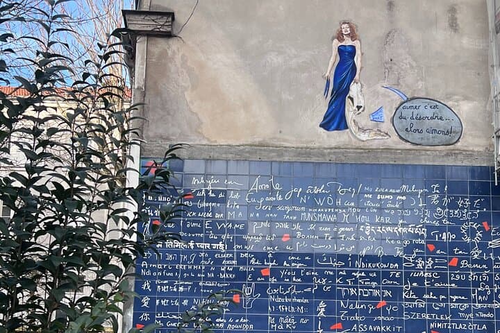 Guided Walking Tour to Montmartre Paris