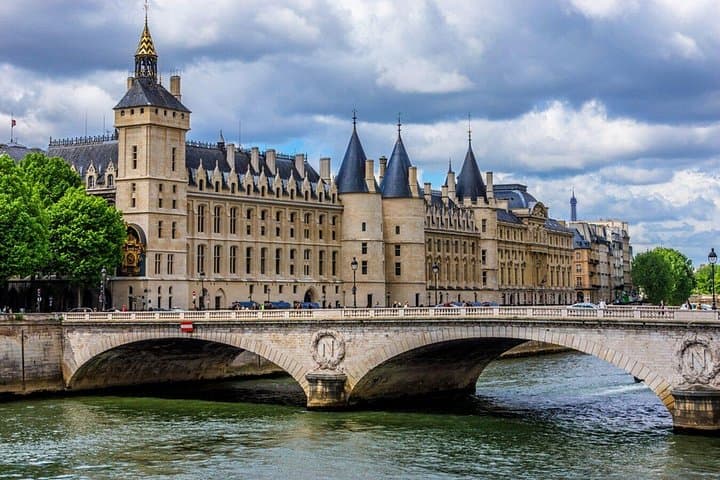 Best hotels in Notre Dame de Paris and the Ile de la Cite