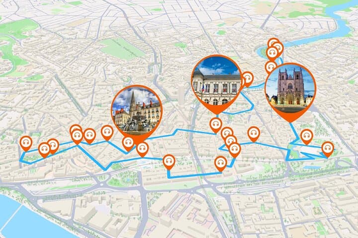 Full tour: A historic loop in the heart of the city, between Heritage and Shopping.