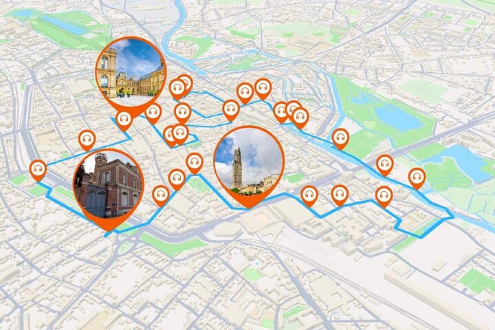 Full tour: A walk between Gothic masterpiece, UNESCO heritage and the imaginary world of Jules Verne.