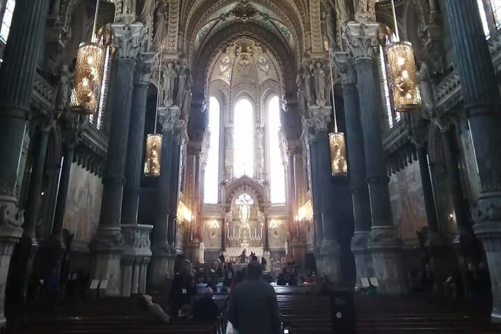 Lyon Highlights with a Local Fourviere and Old Town Walking Tour