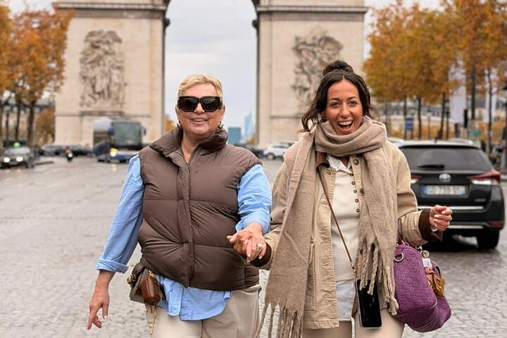 Private Paris Tour from the Airport in Spanish
