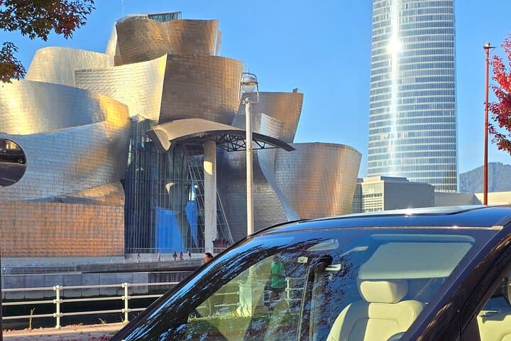 Private transfers between Biarritz and Bilbao