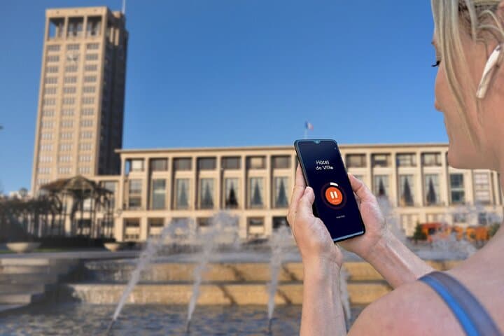Visit to Le Havre en Libre: In front of the City Inn and its fountains, a masterpiece of geometry.