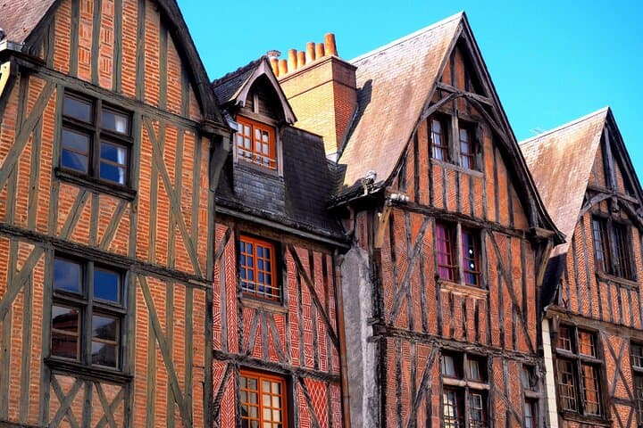 Wooden house: The typical charm of Place Gordaine and Bourbonnoux Street.