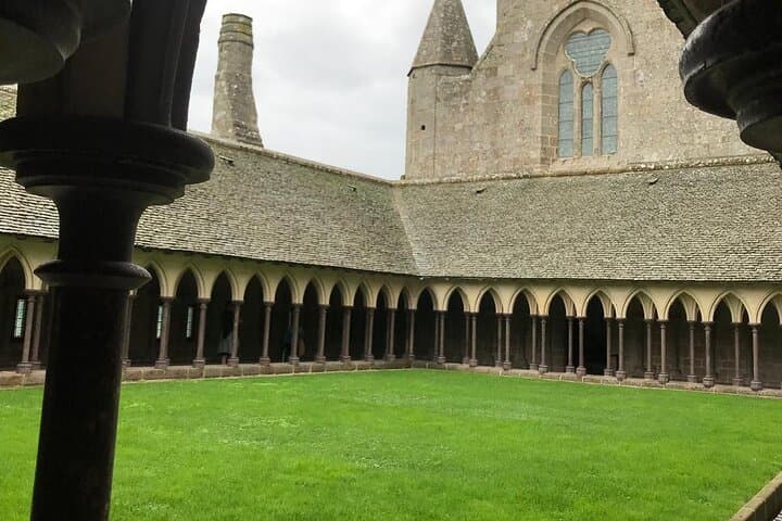 Day at Mont Saint Michel Check-out from Le Havre or Honfleur