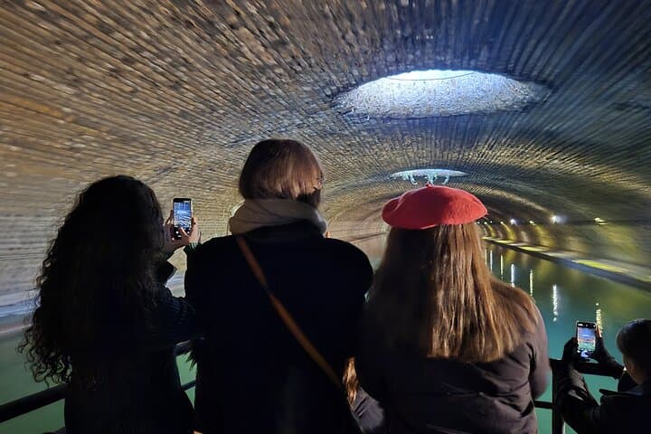 Guided Cruise The Old Paris on Canal Saint Martin