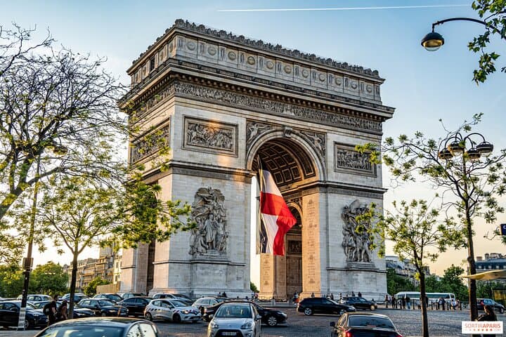 Arc De Triomphe
