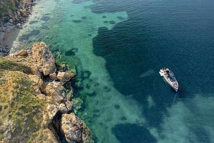 Private Cannes Boat Charter with Skipper | Saxdor 320