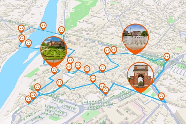 Full tour: An immersion in the heart of the "Pink City" and its brick monuments.