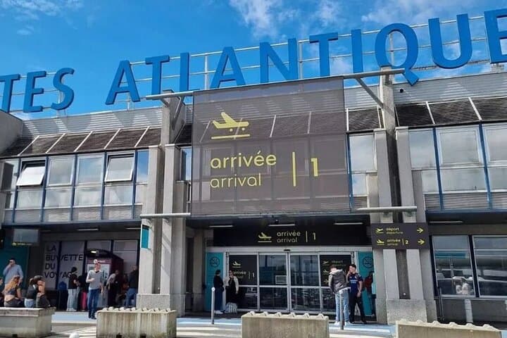 Transfert privé depuis l’aéroport de Nantes vers la Loire