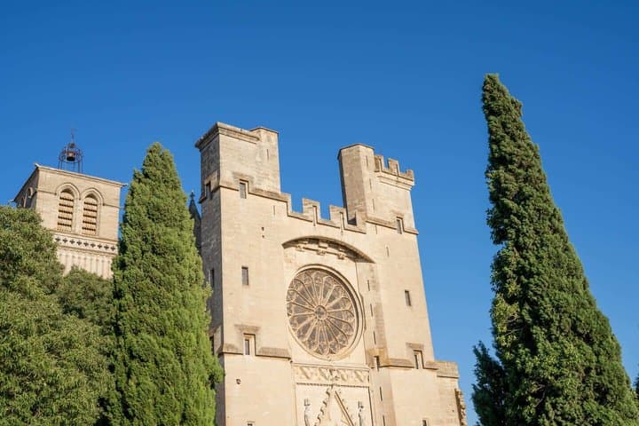 Hello Narbonne: Private 2-Hour Intro City Walk with Local Guide