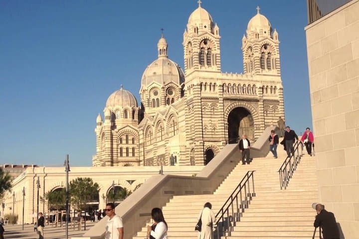 Private Provence Tour from Marseille Cassis and Aix